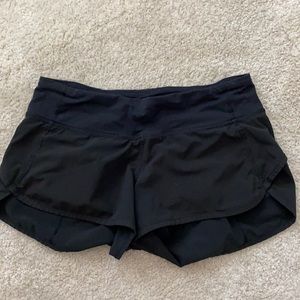 Black Lululemon short
